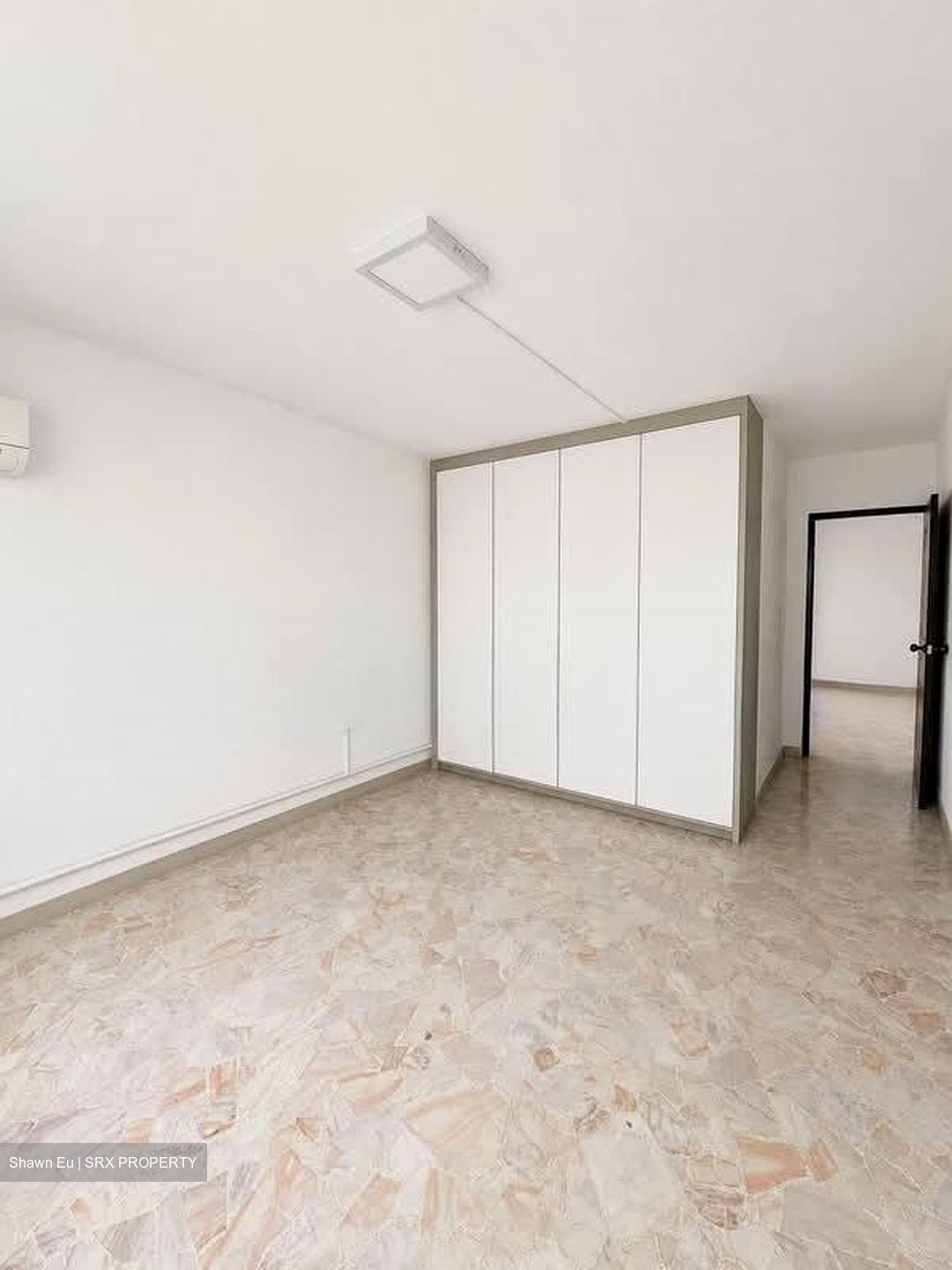 Blk 325 Jurong East Street 31 (Jurong East), HDB Executive #566500011